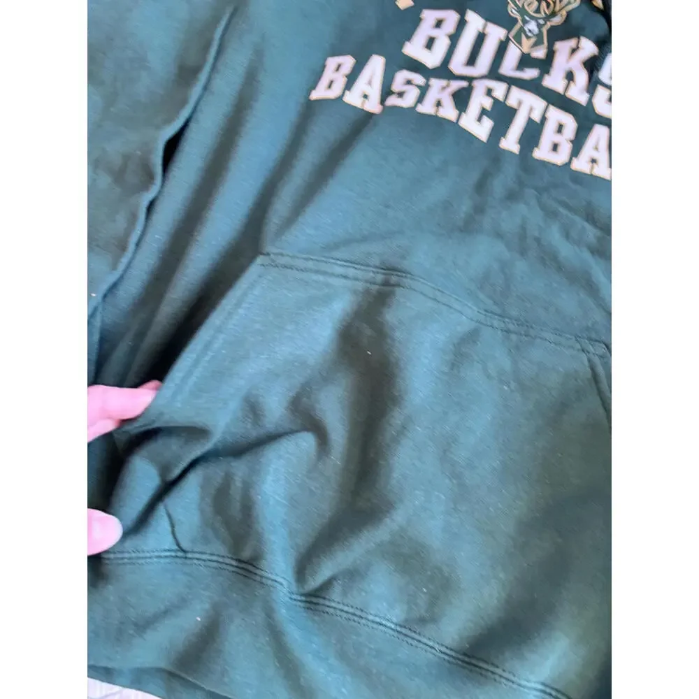 Milwaukee Bucks Basketball‎ Men's NBA Hoodie Sweatshirt Green Size Large